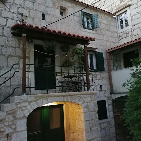 Studio Apartment Rosalie Split Bilik gambar